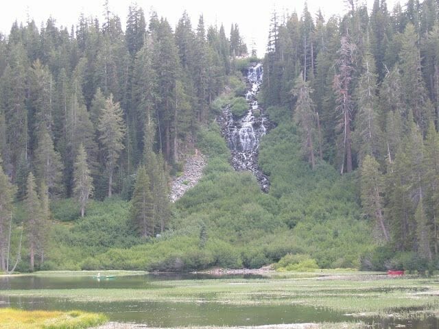 cascada Twin Lakes (Mammoth lakes)