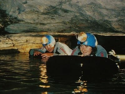 Black Water Rafting en Te Anaroa Cave