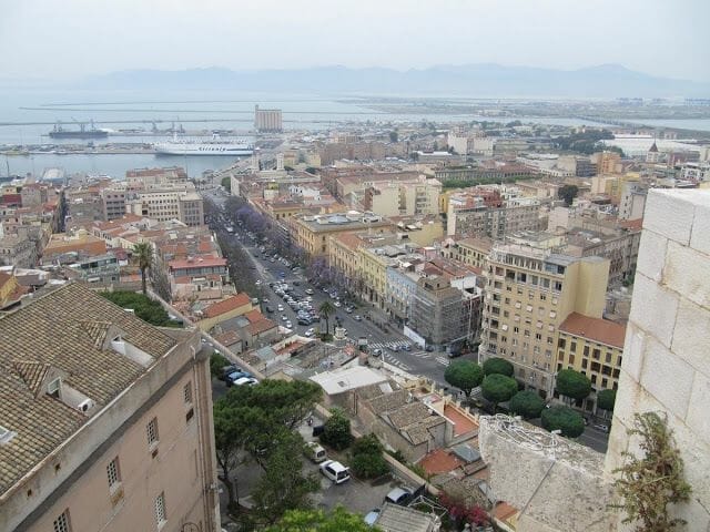 vistas desde la Torre del Elefante en Cagliari