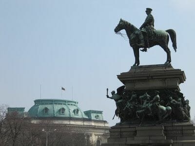 Estatua de Alexander II en Sofía Bulgaria