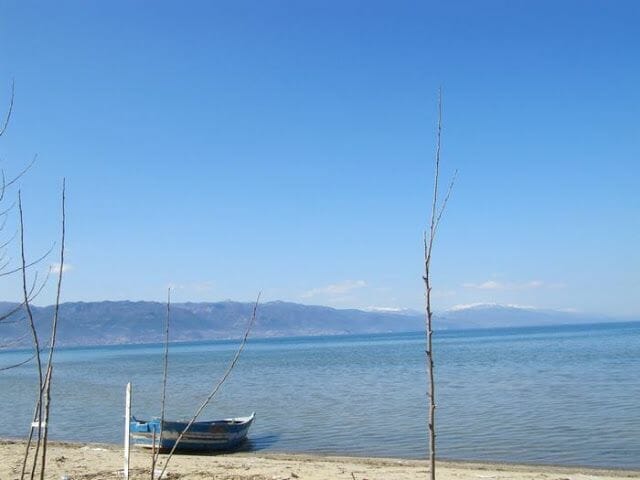 Lago Ohrid en Albania