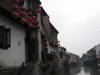 Faroles en canales de Suzhou