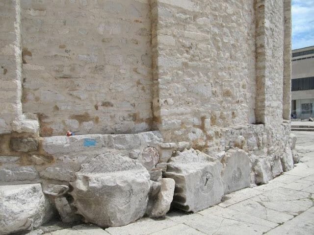 cimientos iglesia de San Donato en Zadar