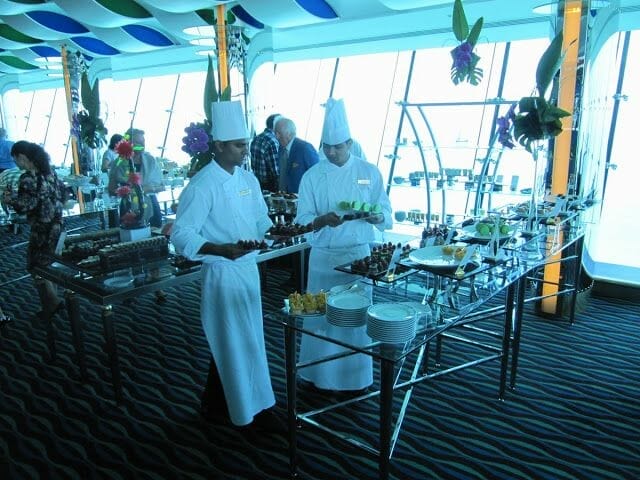restaurante del Burj al Arab camareros