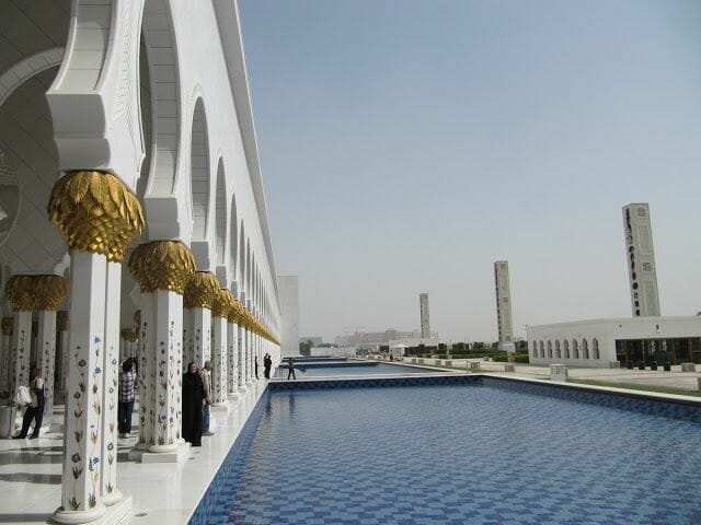 Mezquita Sheikh Zayed Abu Dhabi exterior