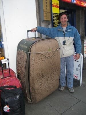 equipaje en tu guía para viajar a irlanda