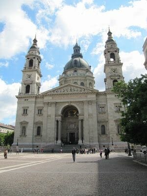 fachada Basilica de San Esteban, iglesias Budapest