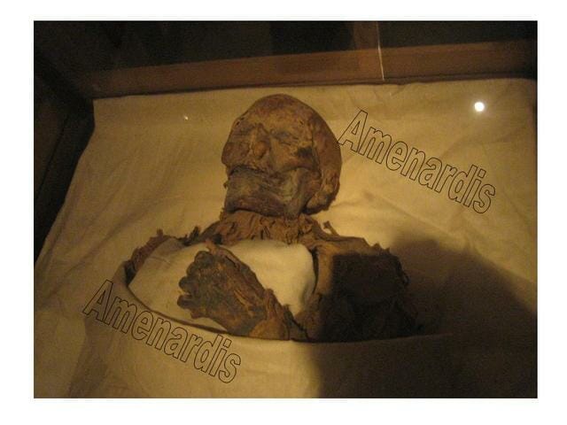 momia de Hatshepsut en el museo egipcio de El Cairo