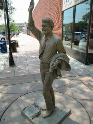Jimmy Carter statue, estatuas de rapid city, estatua de Jimmy Carter