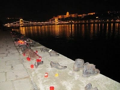 monumento a los zapatos de Budapest