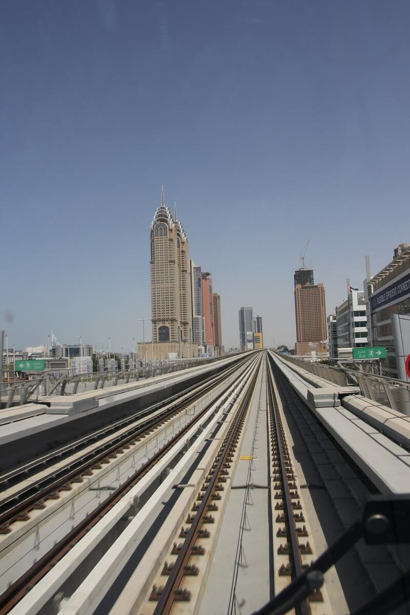 Metro de Dubái, vias