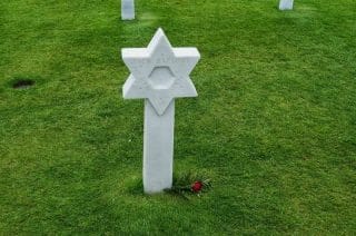 cementerio de Coleville-sur-mer, cementerio cruces blancas, cementerio americano de las cruces, cementerio americano en Normandia, cruz de David