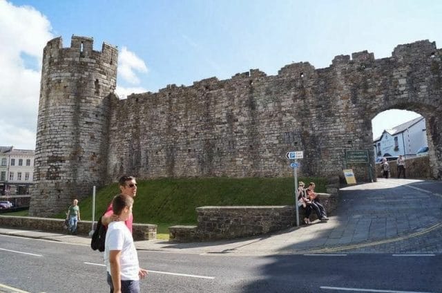 entrada castillo de Caernarfon