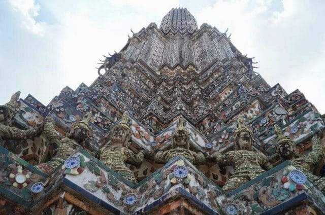 torre central del templo de Wat Arun (prang)