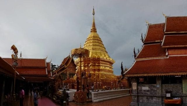 estupa dorada Wat Phra That Doi Suthep.