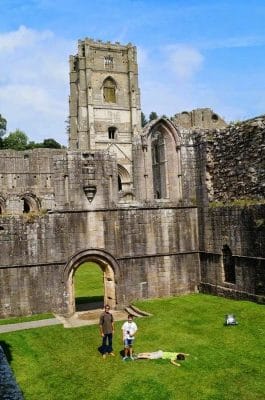 abadia fountains, fountains abbey, abadias cistercienses,cister,cister en Inglaterra, abadias inglesas, monasterios ingleses, monasterios medievales, English heritage, patrimonio humanidad
