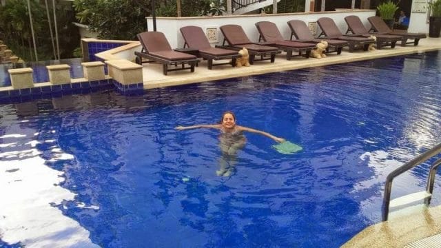 piscina de hotel Tara
