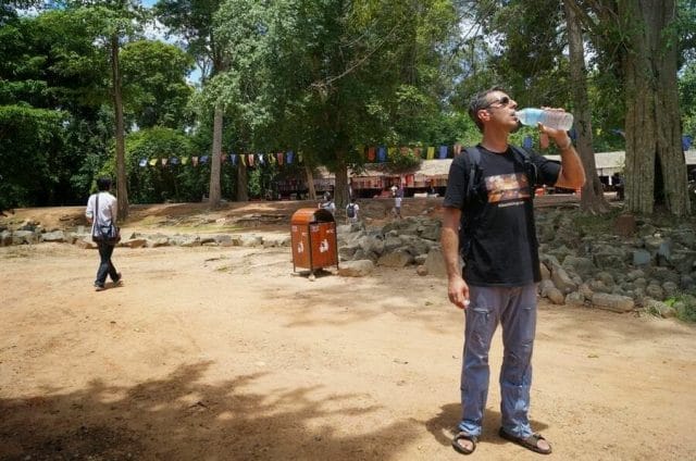  beber agua circuito corto templos de Angkor