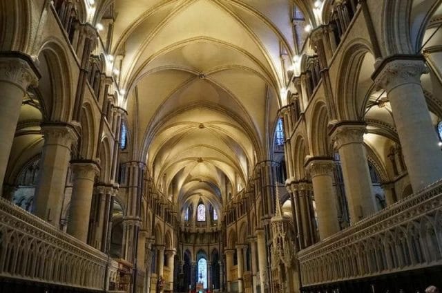 interior de la Catedral de Canterbury
