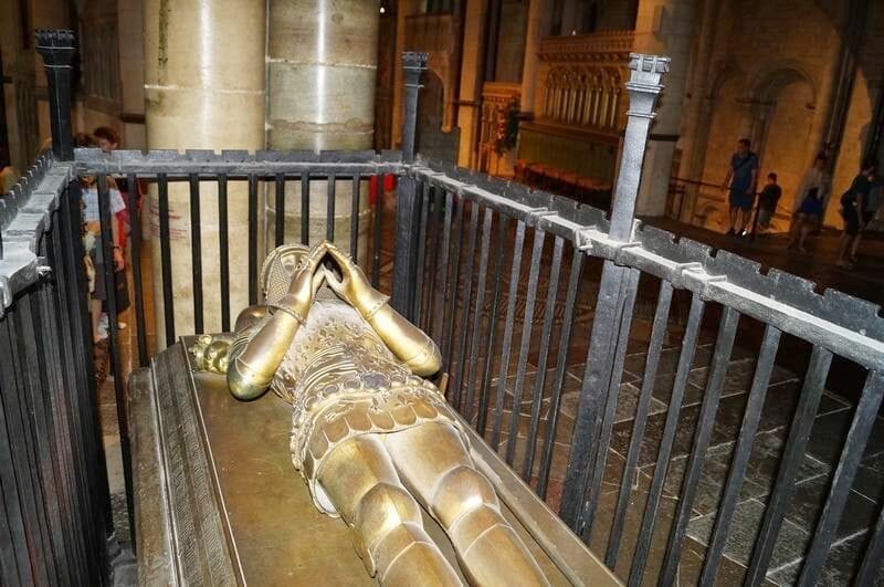 tumba principe negro Catedral de Canterbury