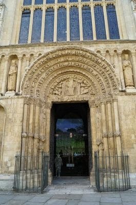 puerta catedral de rochester