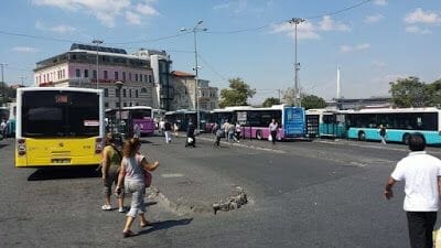 autobus para ir a la Mezquita de Eyüp y café Pier Loti