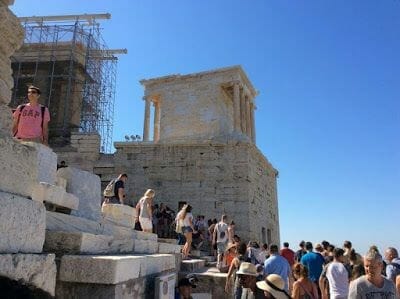 escaleras a la acrópolis de Atenas