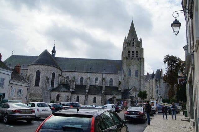 Pueblo de Meung-sur-Loire iglesia