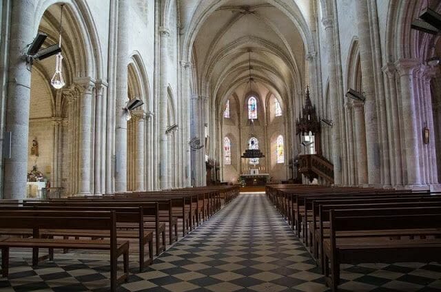 iglesia de Meung-sur-Loire