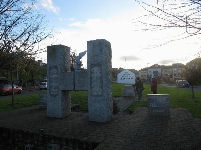 monumento a los huelguistas de hambre - Qué ver en Derry