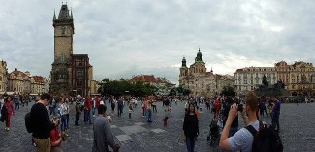 plaza vieja y Reloj Astronómico de Praga