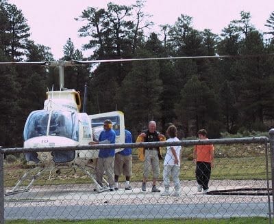 helicóptero por el Gran Cañón del Colorado