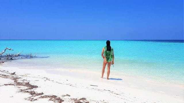 desnudos en Maldivas