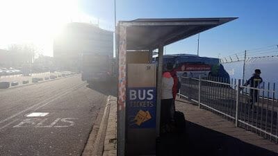parada bus 400 en el aeropuerto de Eindhoven