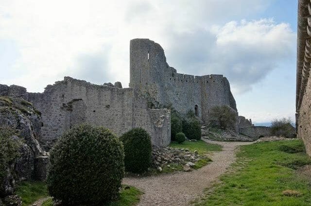 torreón castillo de Peyrepertuse