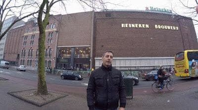 fachada fábrica de la Heineken Experience