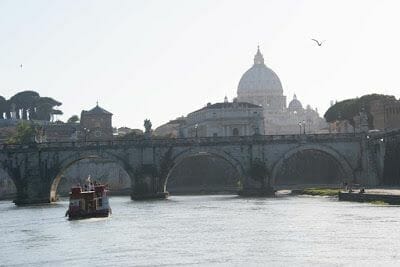 Barco turístico de Roma - mejores visitas guiadas Roma