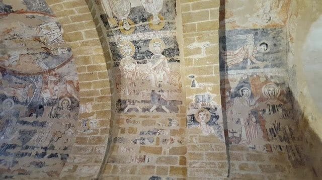 pinturas de la iglesia rupestre Santa María de Vals