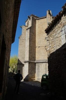 exterior de La iglesia de San Miguel de Lagrasse
