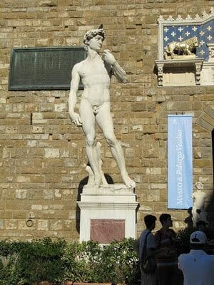 estatua de David de Miguel angel imprescindibles que ver en Florencia en unas horas