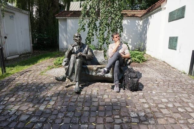 Monumento a Jan Karski barrio judío de Cracovia