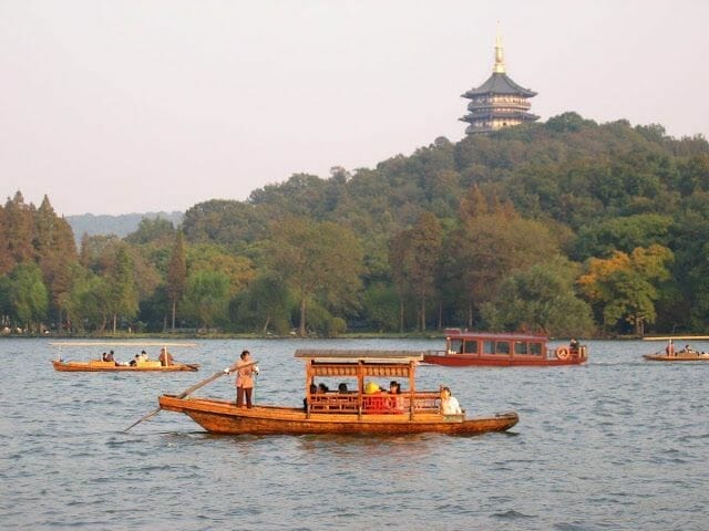 Lago del oeste China