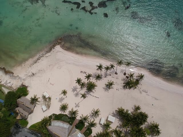 Playa Blanca drone desde el aire picado