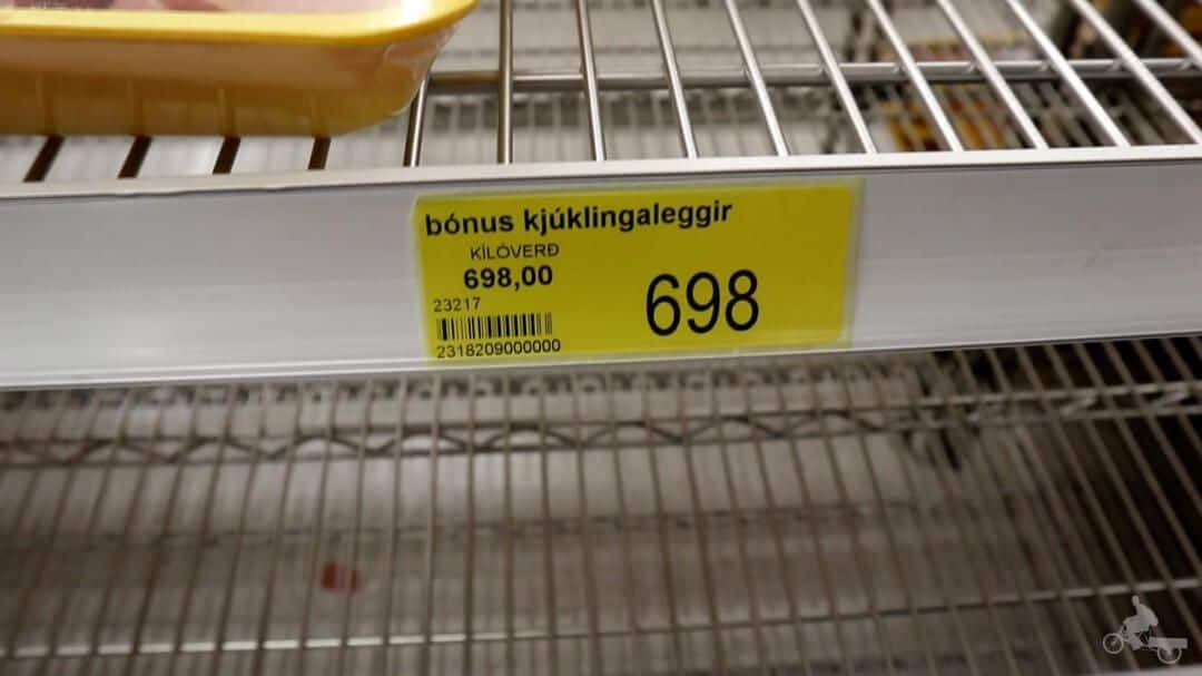 etiqueta precio comida super Islandia