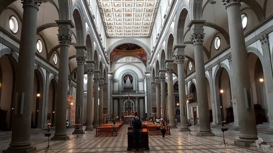 interior basilica de san lorenzo florencia