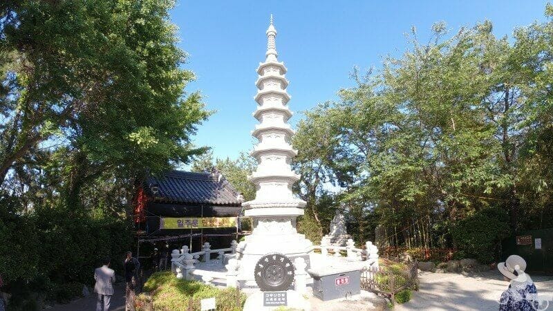 pagoda 9 niveles templo haedong yonggungsa