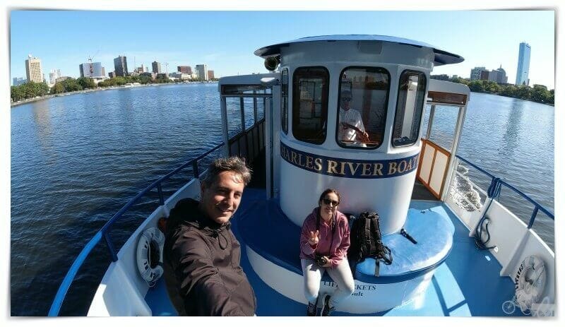 paseo en barco rio charles en boston