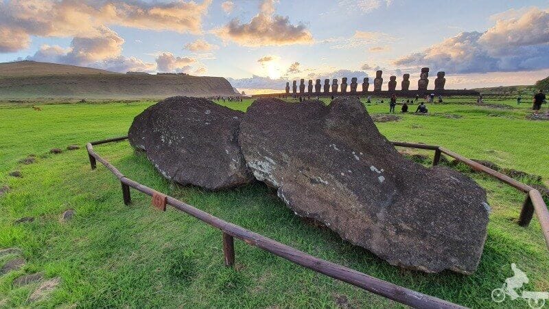 moai tumbado tongariki