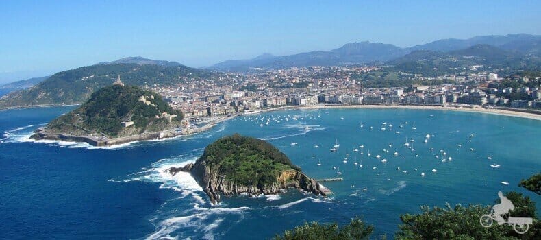 isla santa Clara - Mejores Free Tours en San Sebastián
