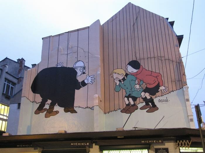 Mural Hergé - Quick et Flupke - ruta murales del cómic en Bruselas